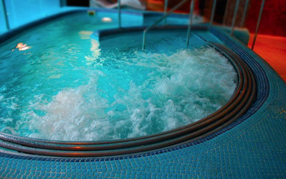 Parklands Hotel & Country Club Newton Mearns Ngoại thất bức ảnh
